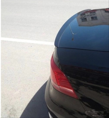 VOLKSWAGEN PASSAT B7 IÇIN UYUMLU SPOILER - PIANO BLACK (PARLAK SIYAH)